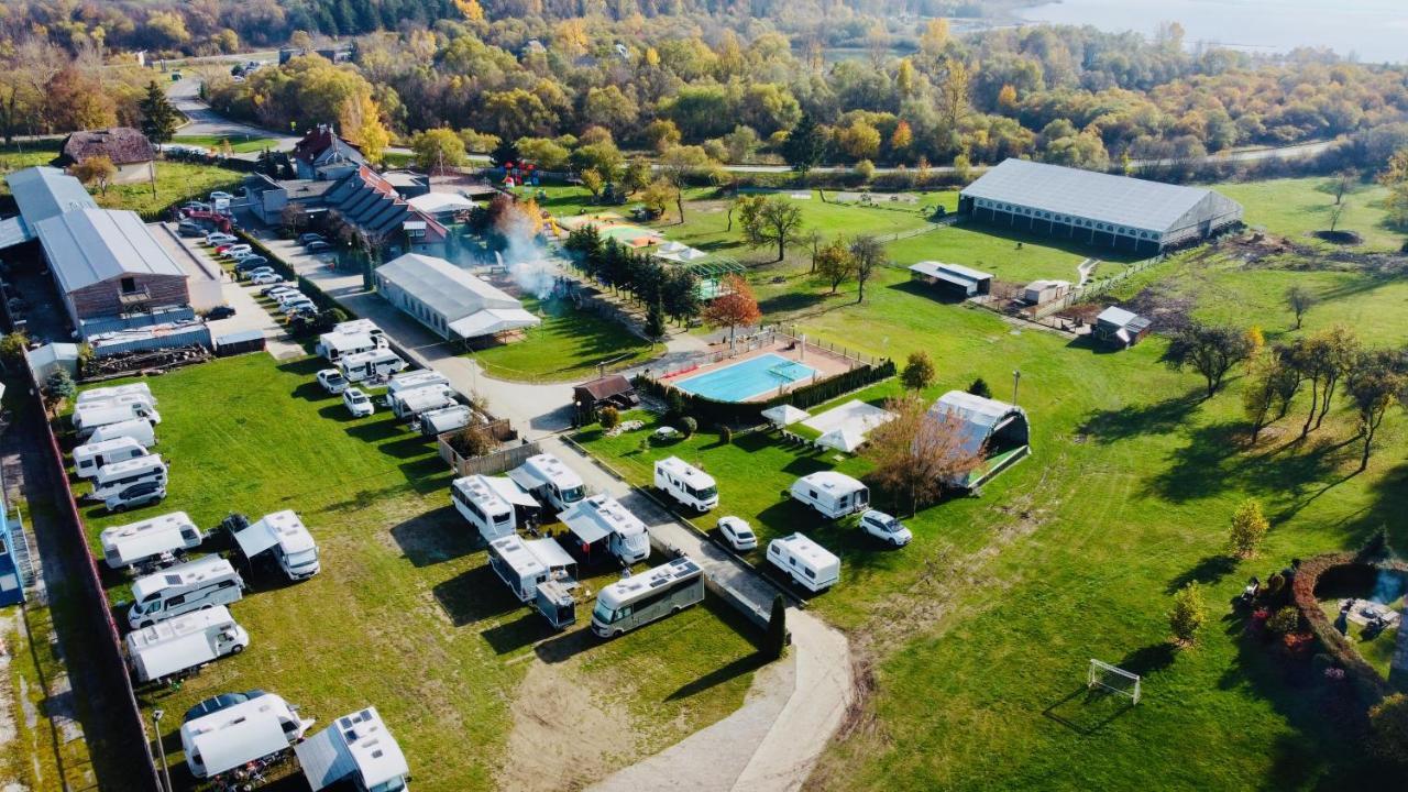 Villa Betula Resort & Camping Liptovska Sielnica Exterior photo